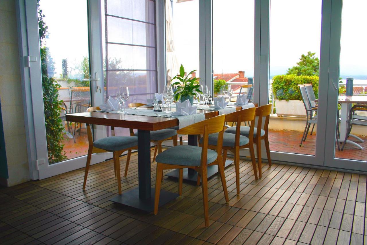 Apartments Villa Azzurra 波尔 外观 照片