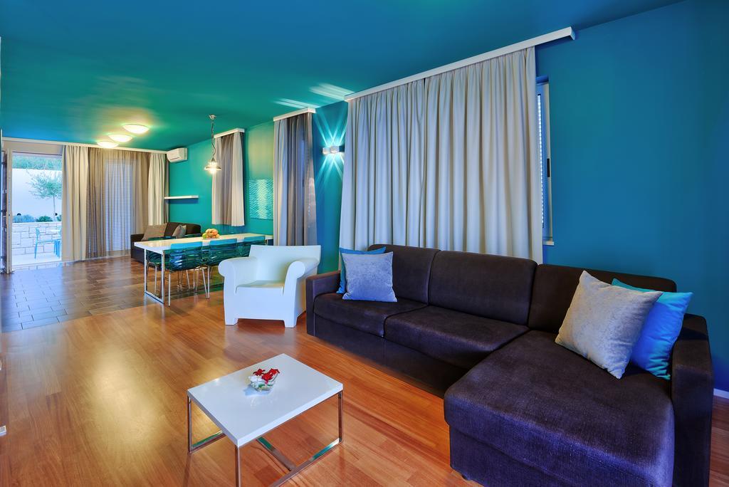 Apartments Villa Azzurra 波尔 外观 照片