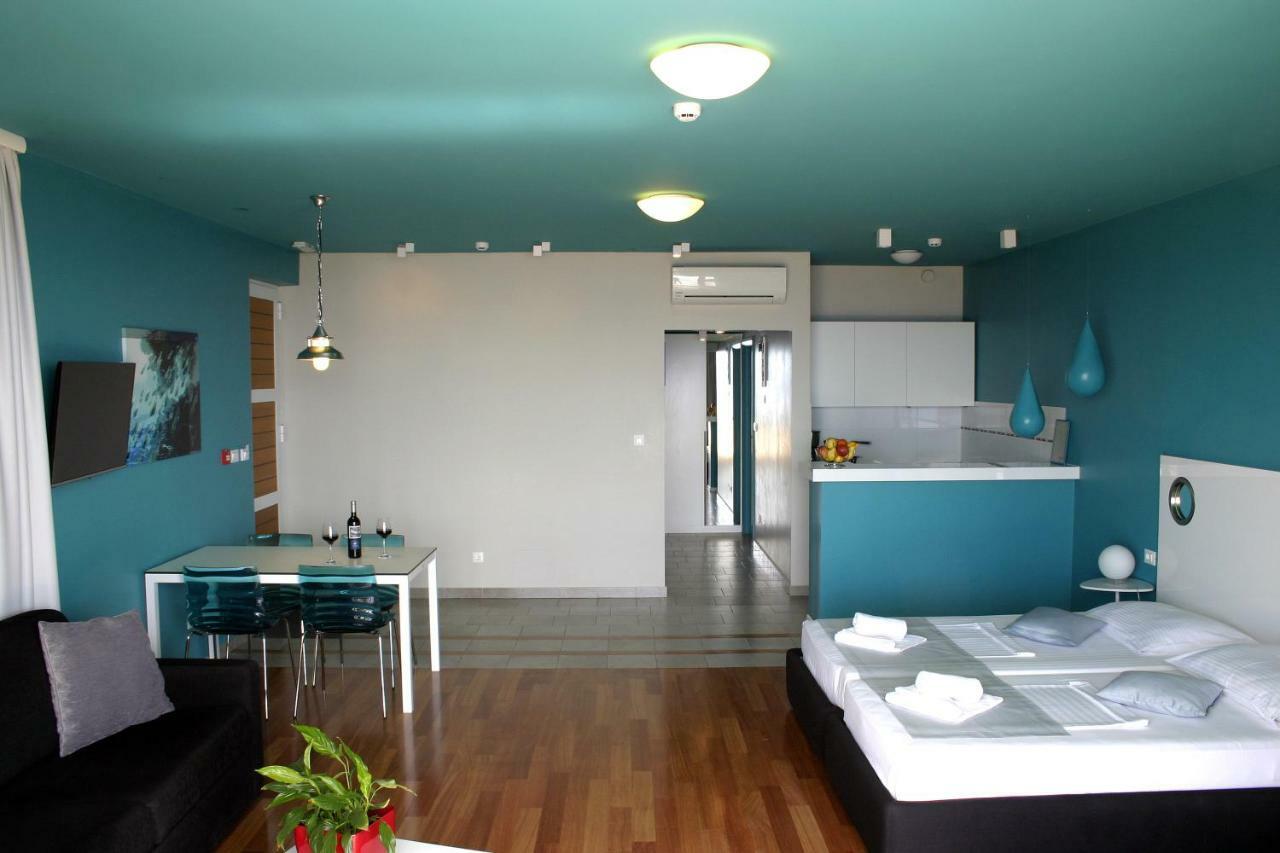 Apartments Villa Azzurra 波尔 外观 照片